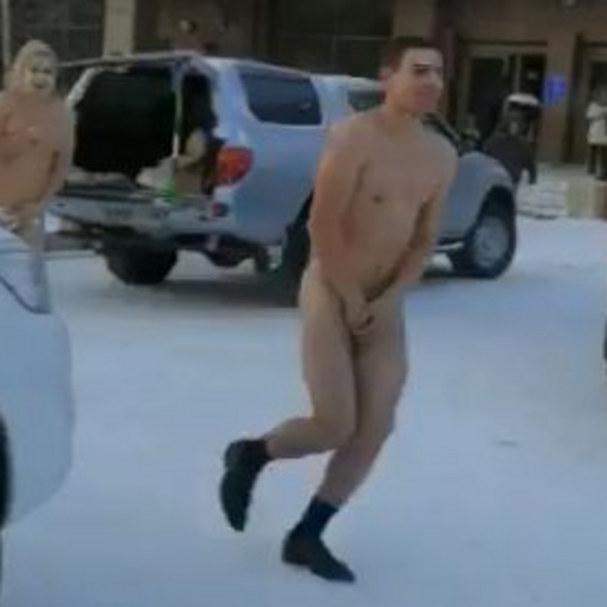 бег за голым мужиком фото 41