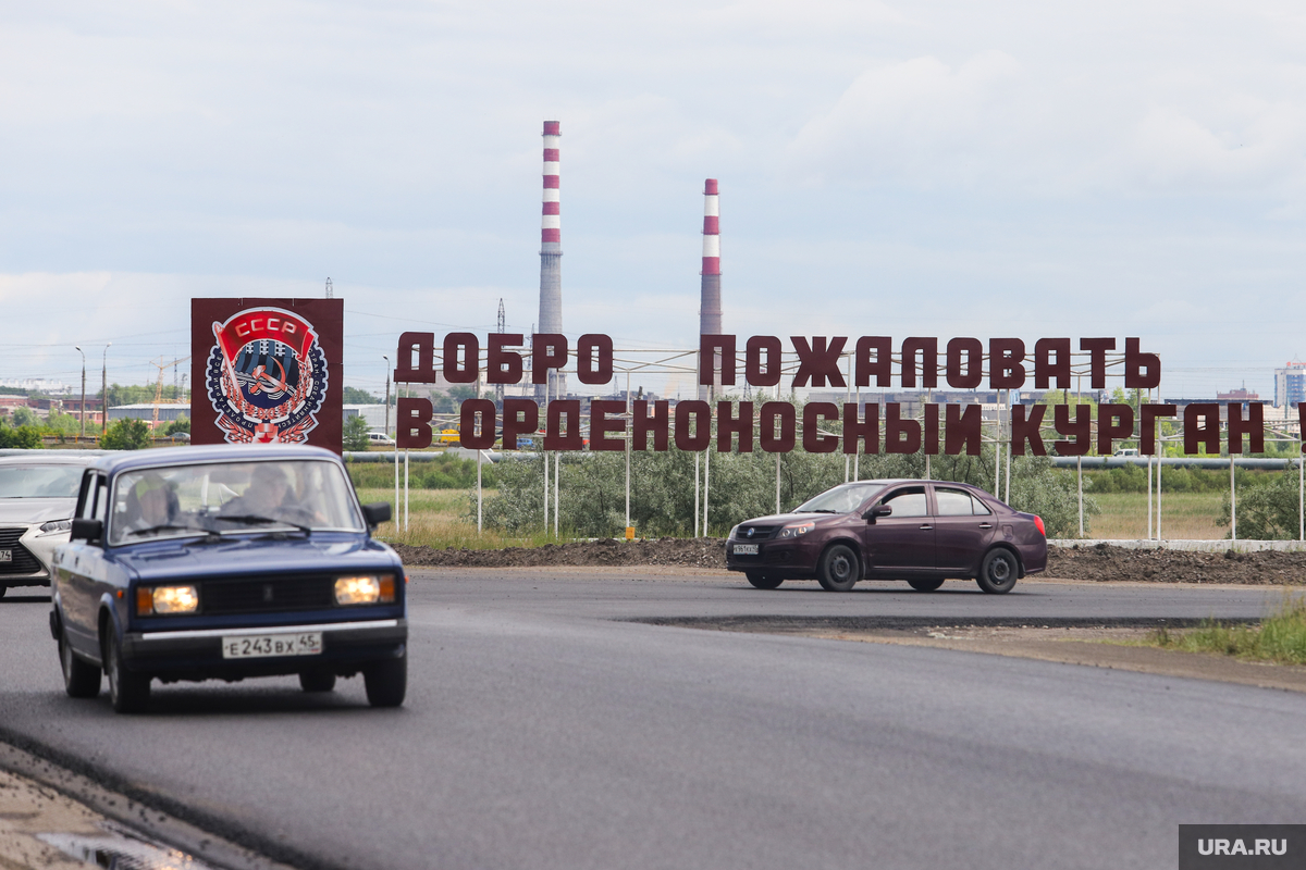 В Кургане толпы подростков пришли в торговые центры, чтобы подраться