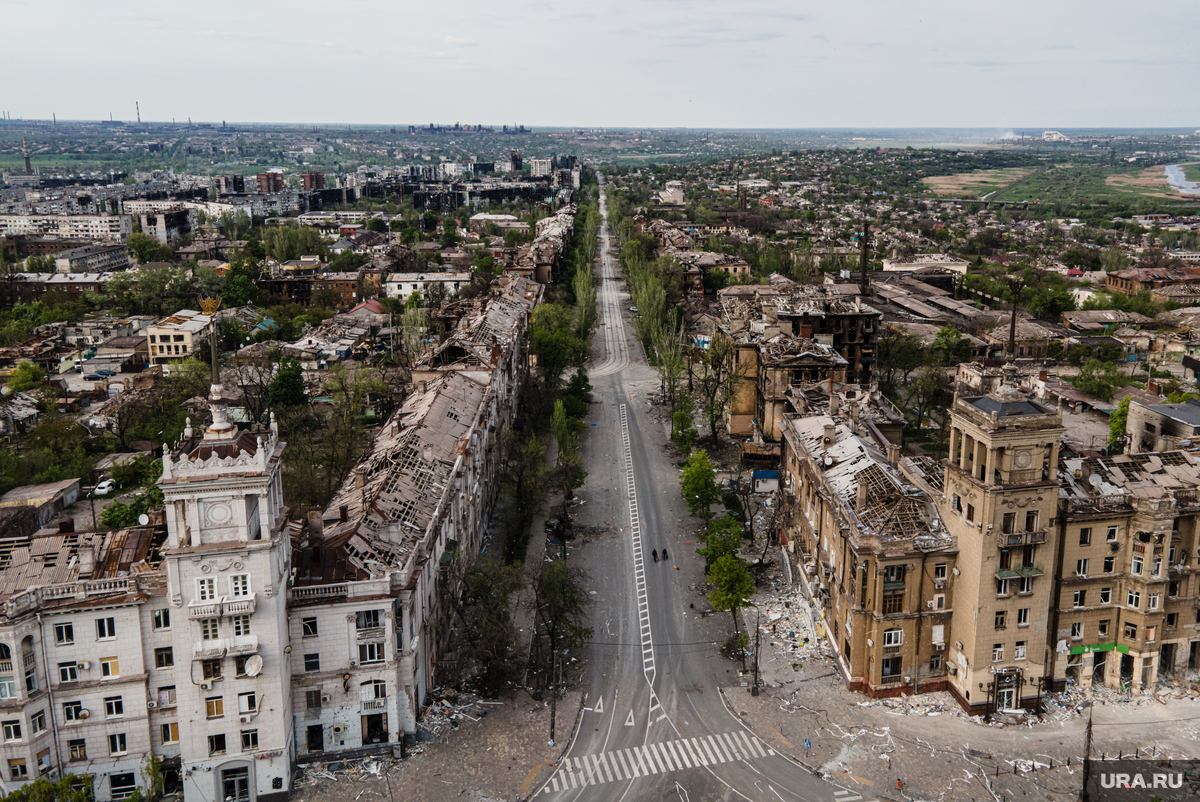 Как Мариуполь восстанавливают после атак ВСУ