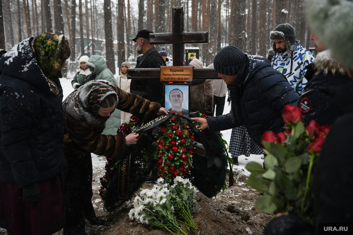 Екатеринбург простился с журналистикой 90-х и ее последним героем