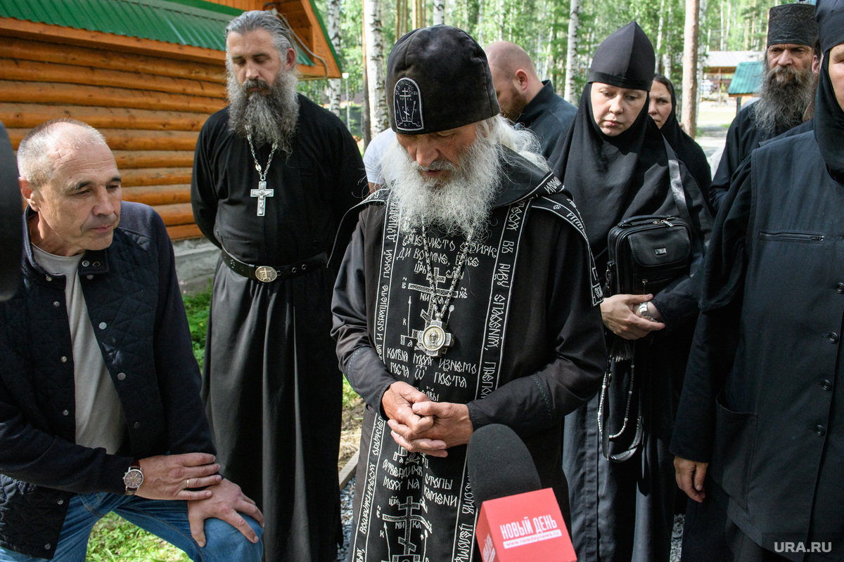 СК начал допросы людей из монастыря отца Сергия. «Следующая — монахиня»