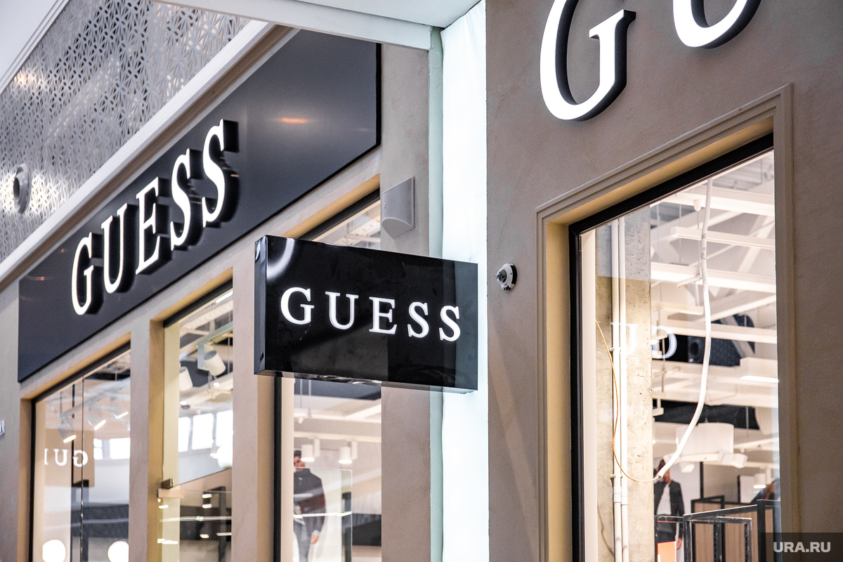 Американский производитель и продавец одежды Guess выкупил у российского партнера 30%