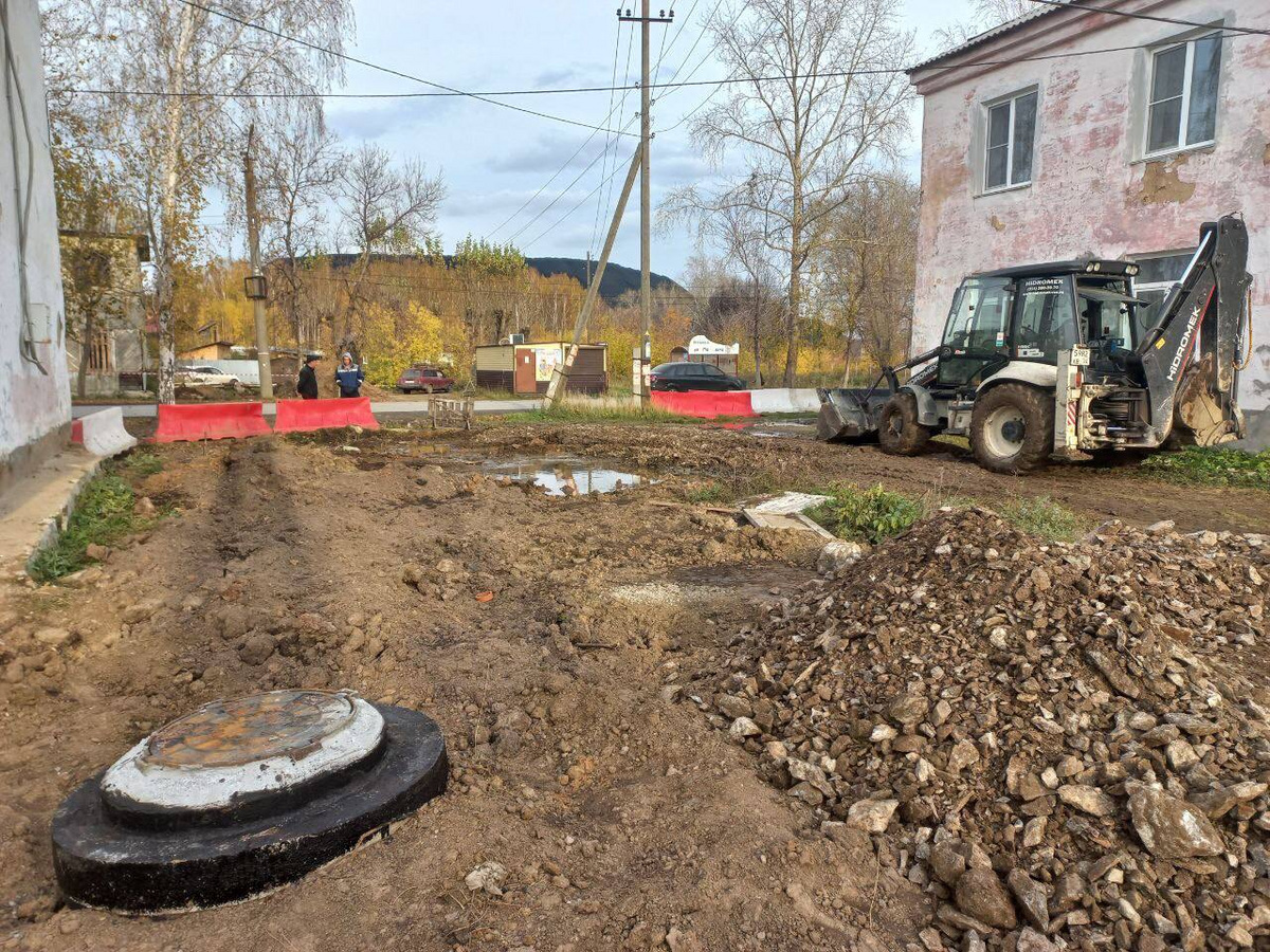 В Верхнем Уфалее возбуждено уголовное дело из-за затопленных подъездов: фото