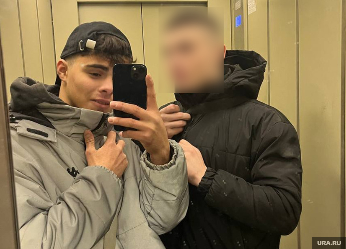 Турал Мамедов (слева) ждет своей экстрадиции в РФ