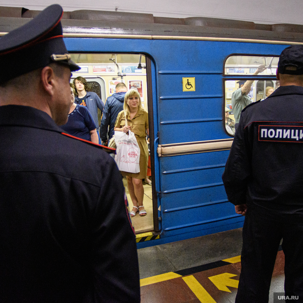 Маша Москва Метрополитен Полиция Фото Найти