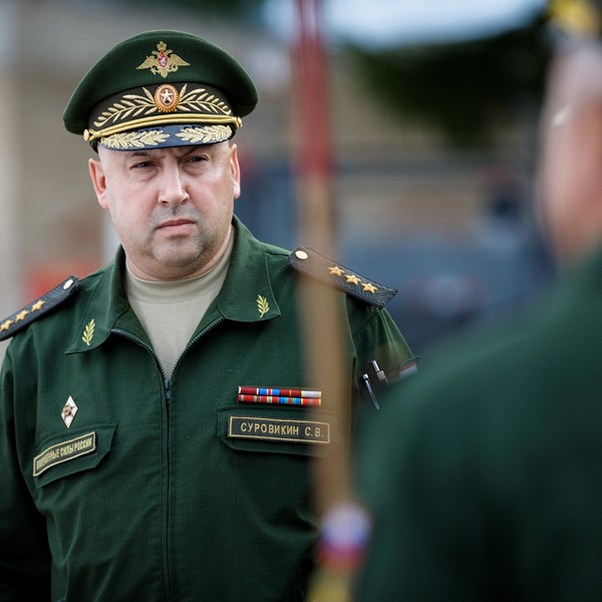 суровикин в алжире