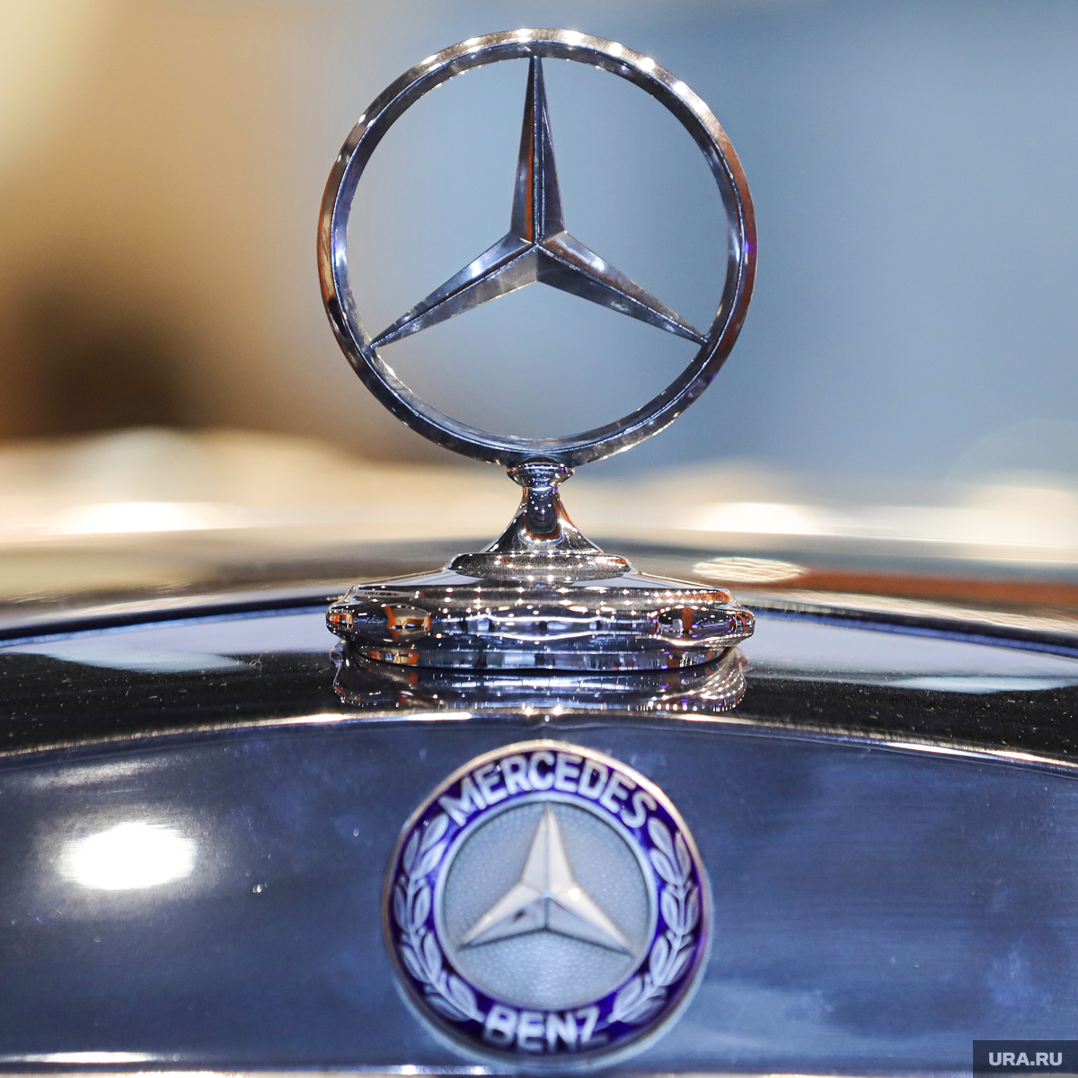 Mercedes-Benz продаст все свои автосалоны в Германии