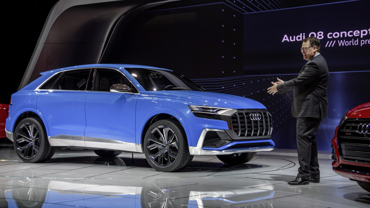     Audi Q8   