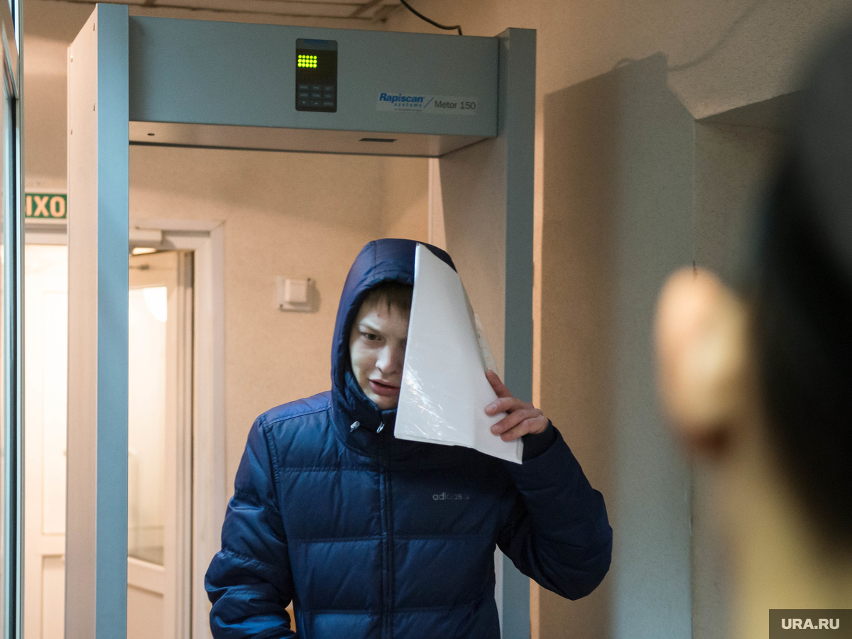 Свердловский автохам Новоселов отсрочил свой переезд в тюрьму