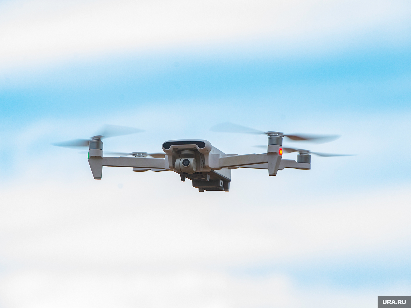Дроны летают над москвой. Беспилотник над москвой. Дроны тестирование. Баба яга беспилотник. Rq-7a shadow 200.