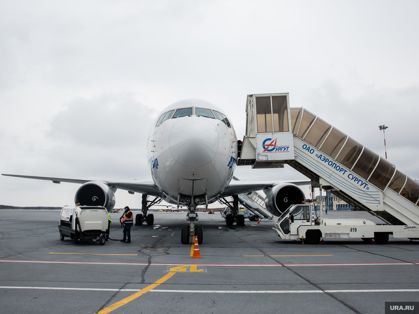 В Сургуте задержан вылет рейса Utair в Красноярского край больше, чем на 17  часов