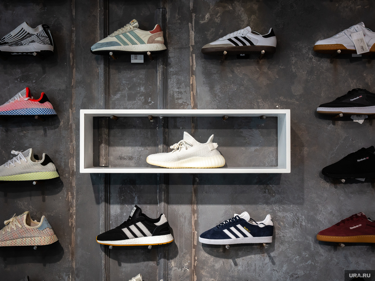 Adidas 2025 buy reebok