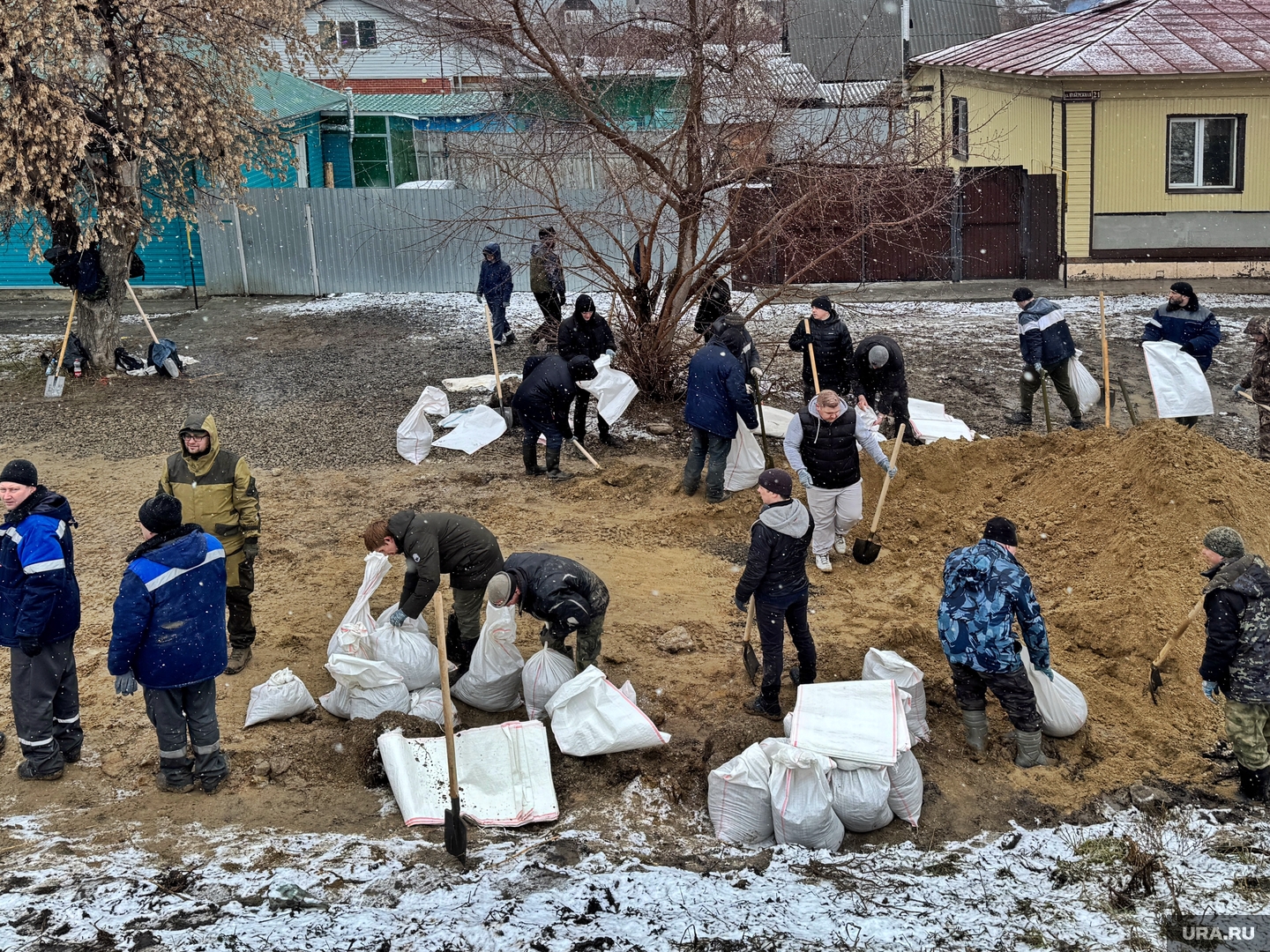 Паводки в Курганской области: помощь челябинских спасателей