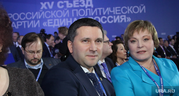 Ямал от партийной чистки не пострадал, губернатор Дмитрий Кобылкин — вновь член Высшего совета партии