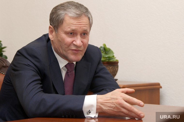Губернатору Курганской области Алексею Кокорину полный список региональной «тройки» «Единой России» могут спустить из Москвы