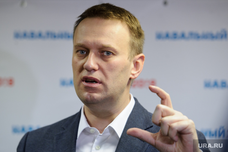 Политтехнолог Вячеслав Смирнов считает, что иск против Навального может увеличить объем денежных сборов на кампанию