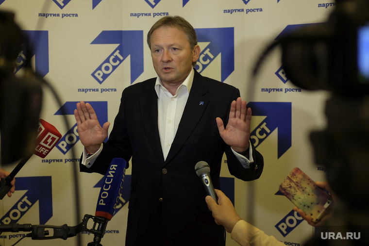 Борис Титов готов предоставить Евгению Ройзману услуги своей партии снова — от участия в кампании в ГД мэр отказался
