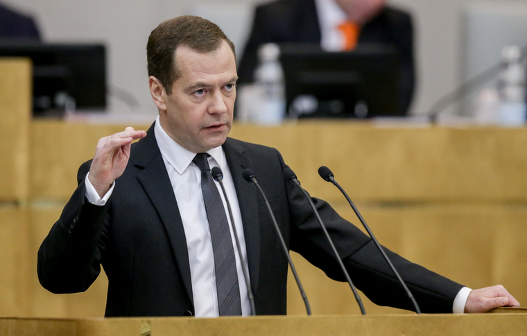 Некоторые реплики из выступления Дмитрия Медведева удивили депутатов и политологов