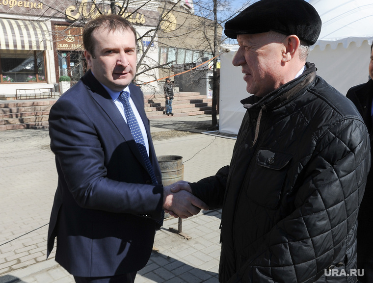 Роман Болотов (слева) нужен мэру Евгению Тефтелеву (справа) в Челябинске