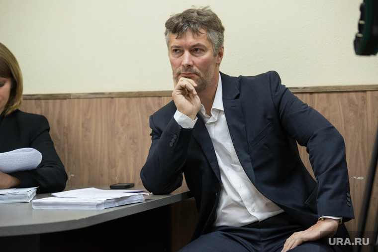 Евгений Ройзман ждет извинений от областных властей, к которым принадлежит бывший вице-мэр Екатеринбурга Владимир Тунгусов