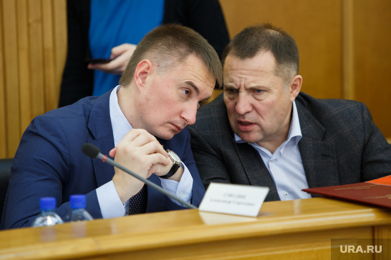 Новая депутатская группа (ее члены, Александр Смолин и Вячеслав Вегнер, на фото) собирается поднять забытые городские проблемы