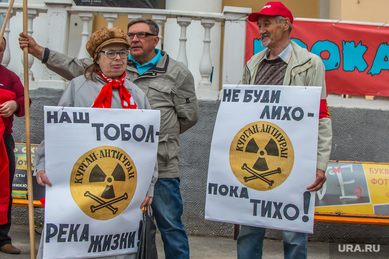 Сергей Еремин (справа) считает, что Зауралью грозит экологическая катастрофа