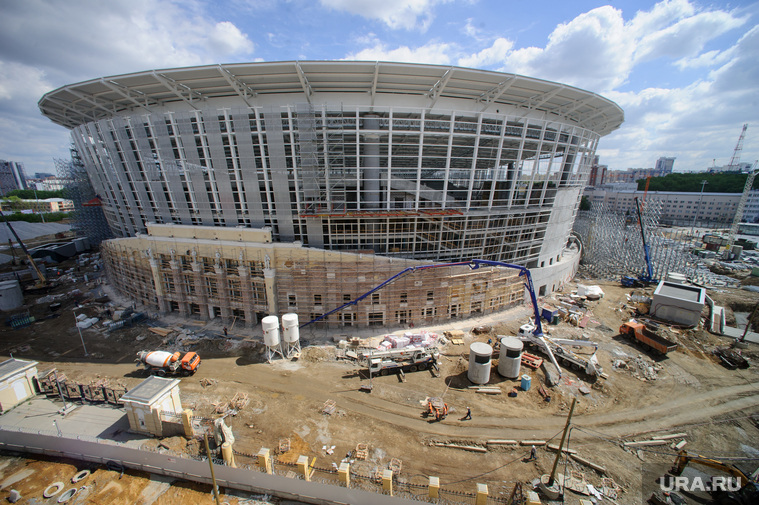 «Интершоу» в реестре неблагонадежных поставщиков, но пока неофициально ей обещана организация открытия Центрального стадиона в Екатеринбурге