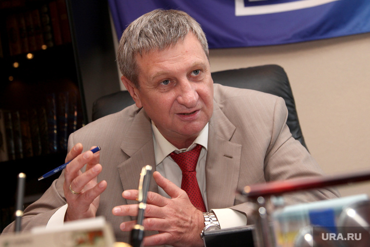 Сергей Муратов предлагает вспомнить, где живут дети депутатов