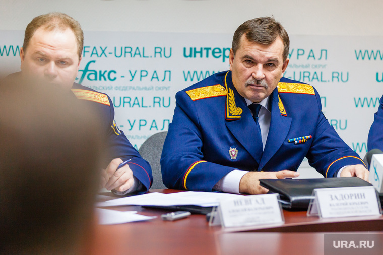 Несмотря на отстранение собственного руководителя (на фото Валерий Задорин) и проверку внутри управления, следователи свердловского СК продолжают расследовать действия коллег из ГУ МВД