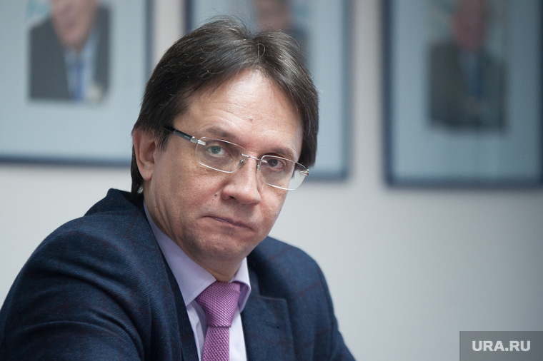 Анатолий Гагарин не видит ничего плохого в регулярной ротации глав, называя это не чехардой, а методом подбора