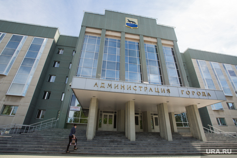 Кадровые перестановки в мэрии Сургута обернулись судами
