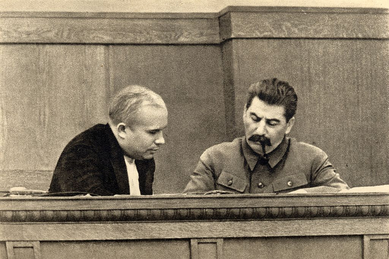 Говоря о сталинских репрессиях, «Суть времени» берет за основу доклад Хрущеву, но там были сведения только о репрессиях в отношении партийно-советского руководства