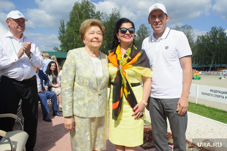 Наина Ельцина прилетает в Свердловскую область уже второй раз за месяц — это как минимум необычно