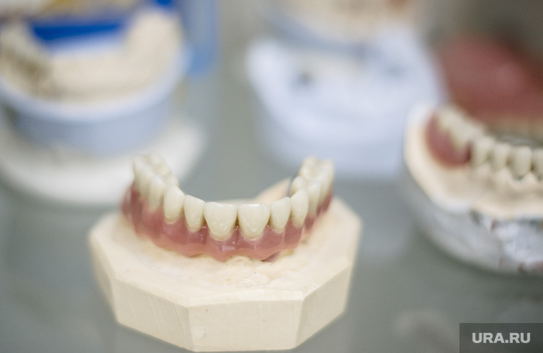 Дорогостоящие услуги современных стоматологов, оказывается, сопровождаются и профессиональными рисками