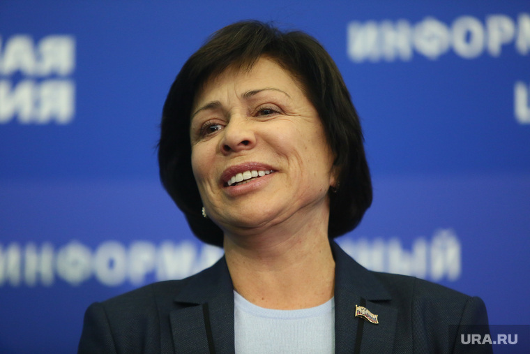 Депутат Ирина Роднина не выдержала и выступила против Поклонской в «Твиттере»