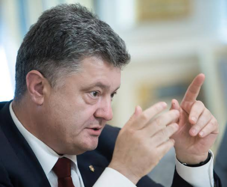 Украинский президент Петр Порошенко больше не нужен США