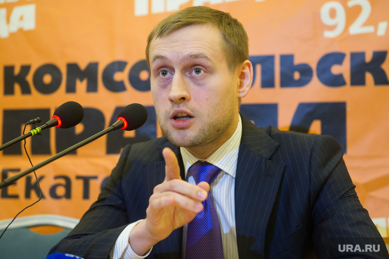 Александр Караваев говорит об отсутствии внутреннего диалога в партотделении