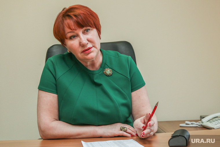 Сенатор Елена Перминова неустанно печется о финансах Зауралья