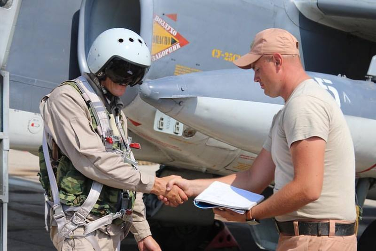 Одной из возможных причин крушения Су-24 в Сирии специалисты называют человеческий фактор