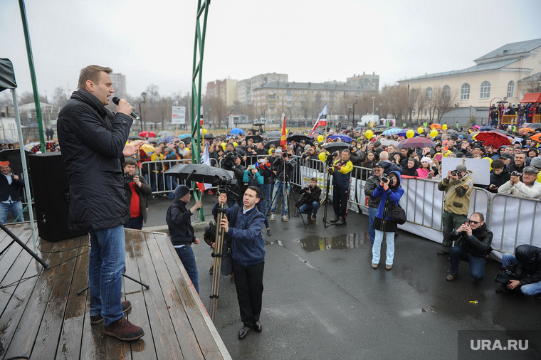 Многие считают, что альянс с Алексеем Навальным сыграл на блогера, но против движения СТОПГОК