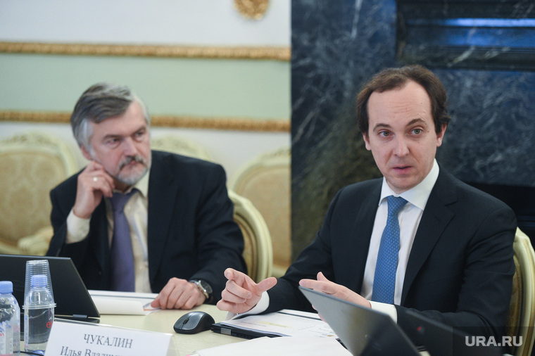 Директор фонда президентских грантов Илья Чукалин (справа) подвел предварительные итоги осенней волны конкурса