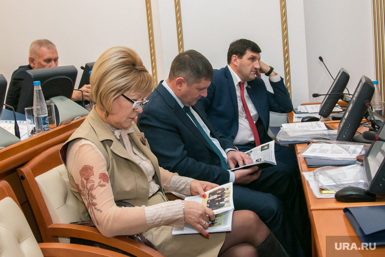 Российские депутаты написали и приняли закон в трех чтениях всего за три рабочих дня