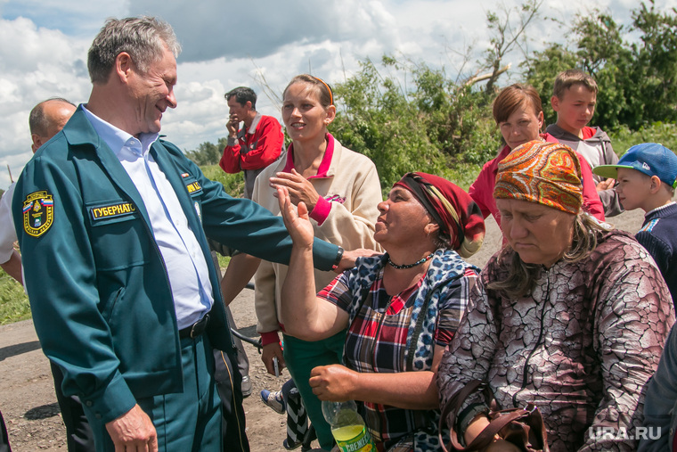Губернатор Алексей Кокорин поддерживает пострадавших