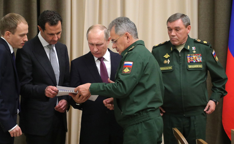 Военные советники спасли государственность Сирии и главу республики Башара Асада (второй слева)