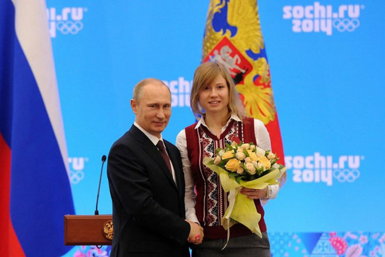 На несколько месяцев Фаткулина была лишена серебряной медали Олимпийских игр 2014 года в Сочи
