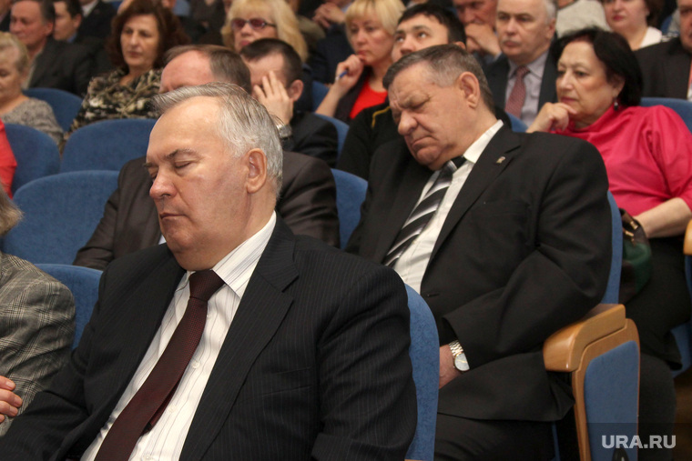 Некоторые приглашенные во время отчета губернатора успели выспаться 