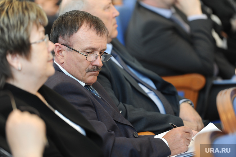 Кизильский глава Макаров записал на праймериз и себя, и сына, и спонсоров