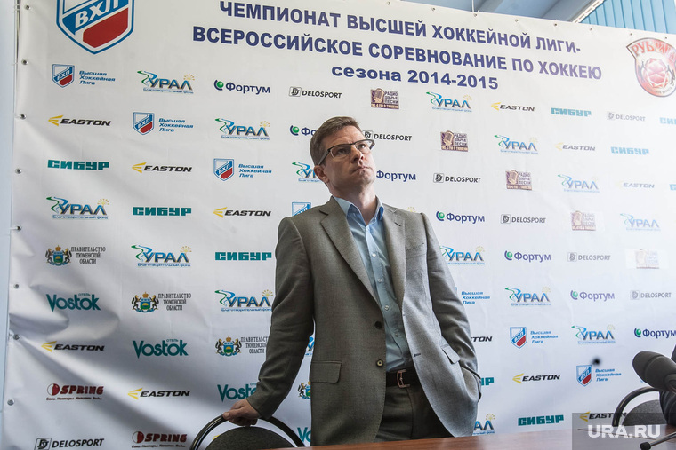 Дмитрию Грамотину пришлось отвечать на неудобные вопросы о тюменском хоккее 