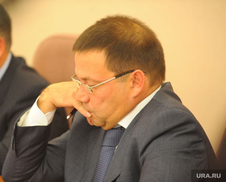 За бывшего вице-мэра Олега Слинькова заочно проголосовал 21 депутат, но экс-чиновник отказался от должности 
