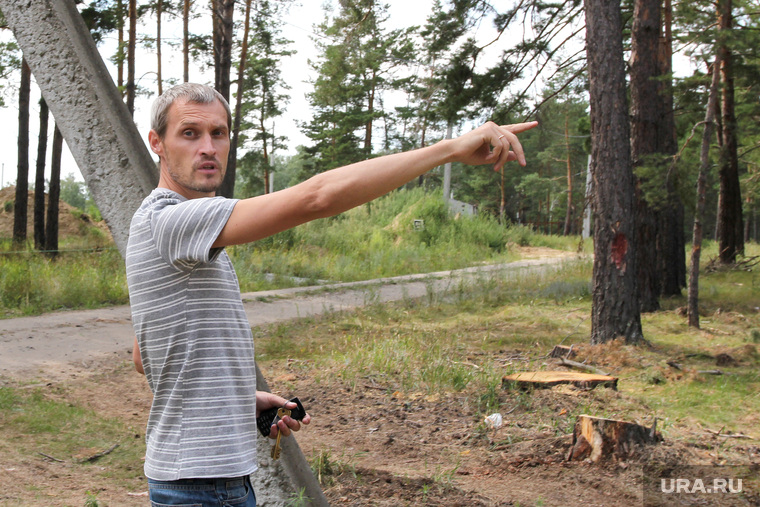 Местный житель Евгений Кузнецов говорит, что будет до конца бороться за сохранность леса 